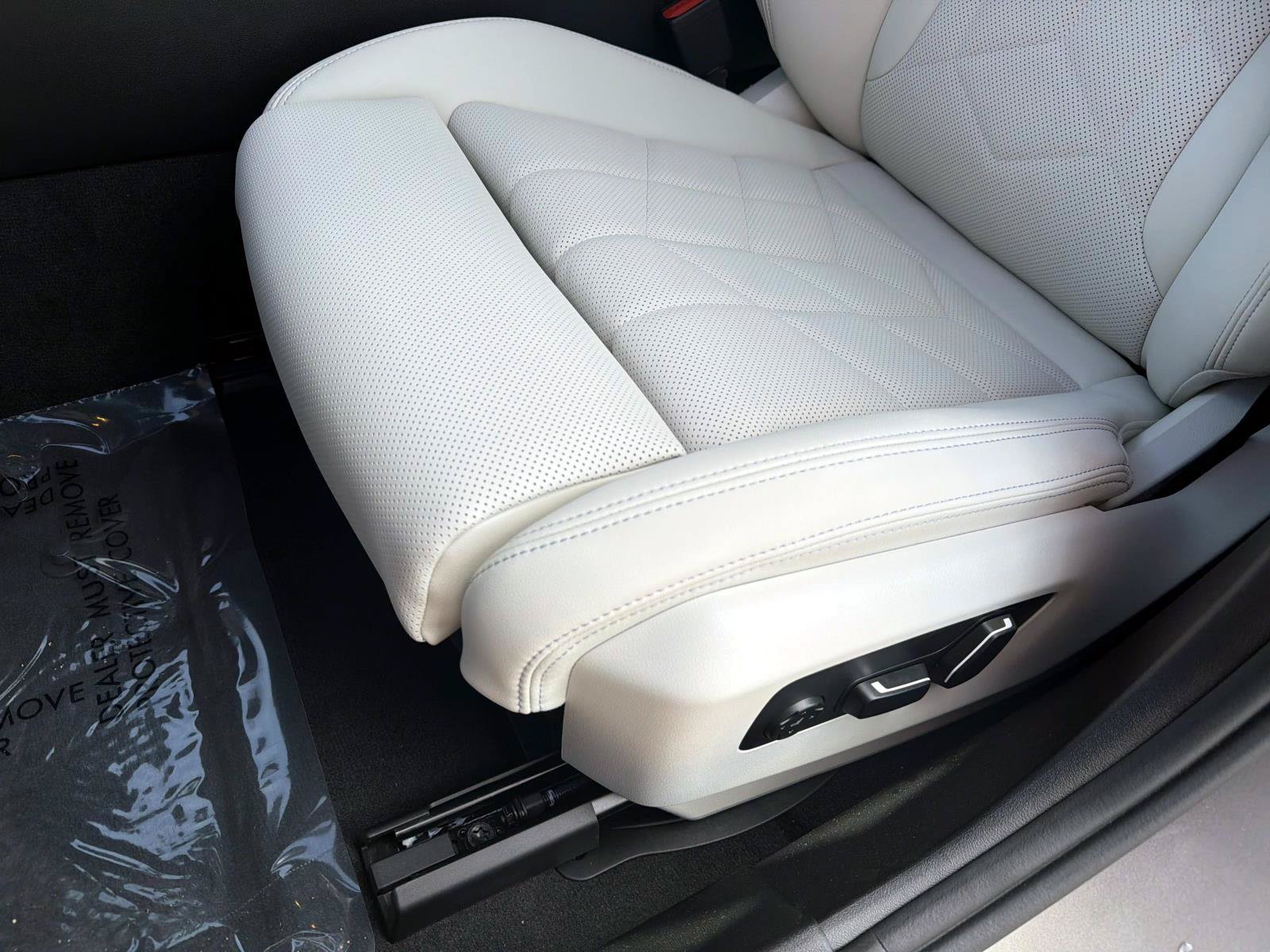 New 2027 BMW 530i w/ M Sport Package RWD image 17