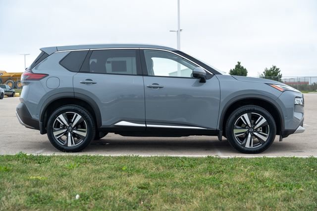 Used 2022 Nissan Rogue Platinum w/ Head-Up Display Package image 8