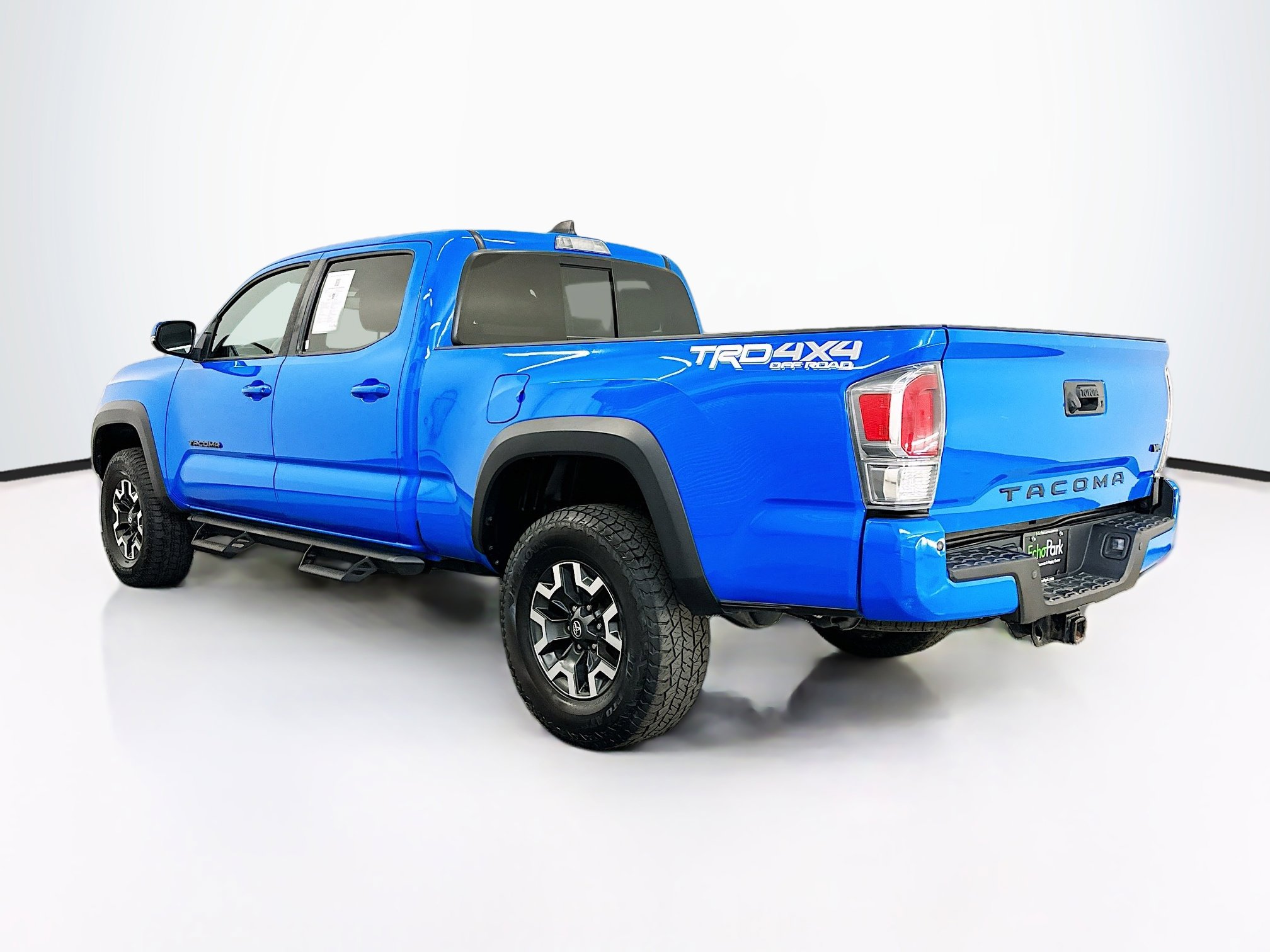 Used 2021 Toyota Tacoma TRD Off-Road w/ Technology Package AWD/4WD image 5