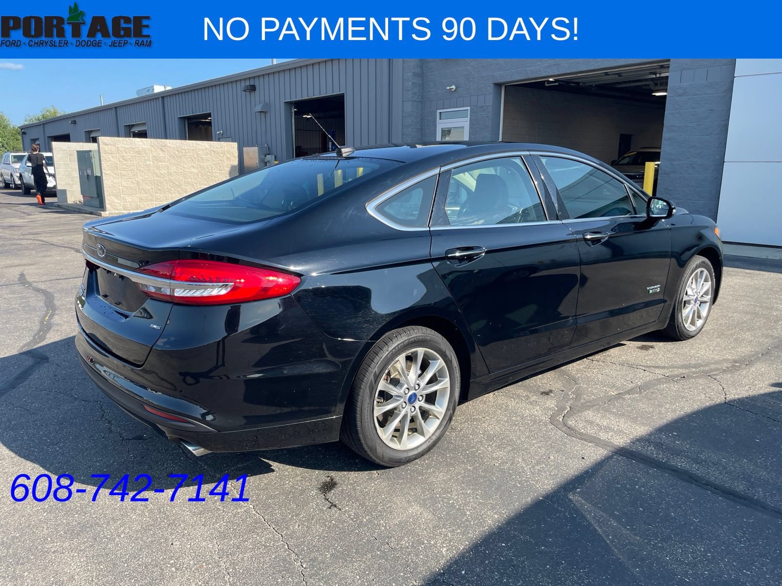 Used 2017 Ford Fusion Energi SE FWD image 6