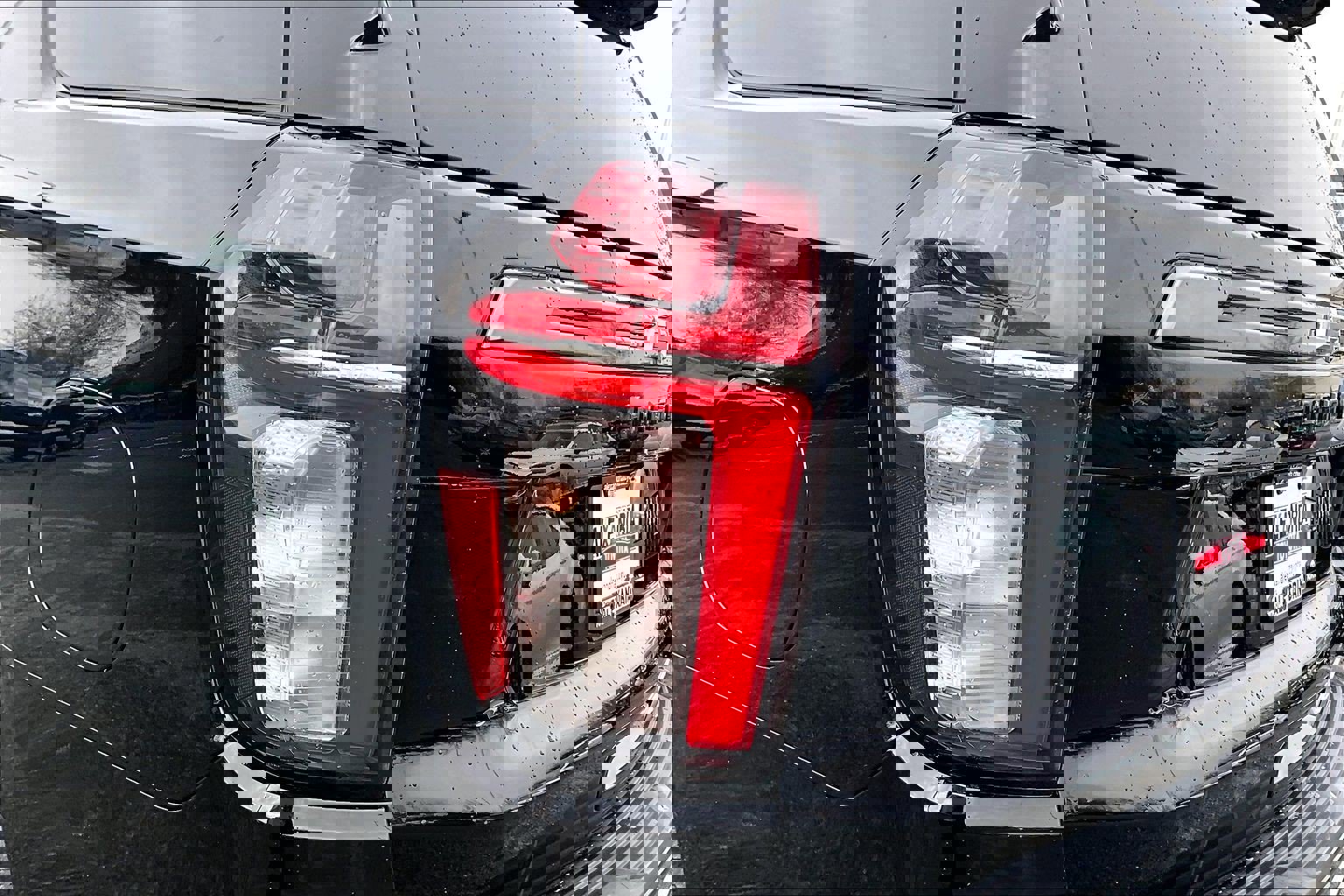 Used 2021 Chevrolet Tahoe RST image 29