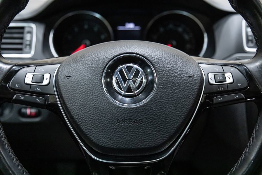 Used 2018 Volkswagen Jetta SE FWD image 15