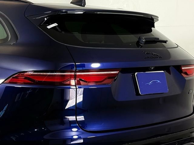 New 2026 Jaguar F-PACE R-Dynamic S image 16