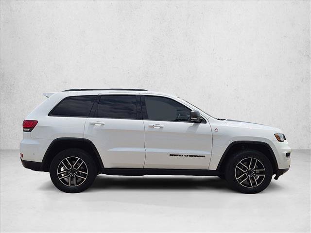 Used 2019 Jeep Grand Cherokee Trailhawk w/ Trailhawk Luxury Group AWD/4WD image 4