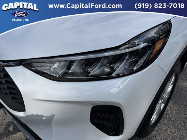 Certified 2025 Ford Escape Active w/ Cold Weather Package AWD/4WD image 11