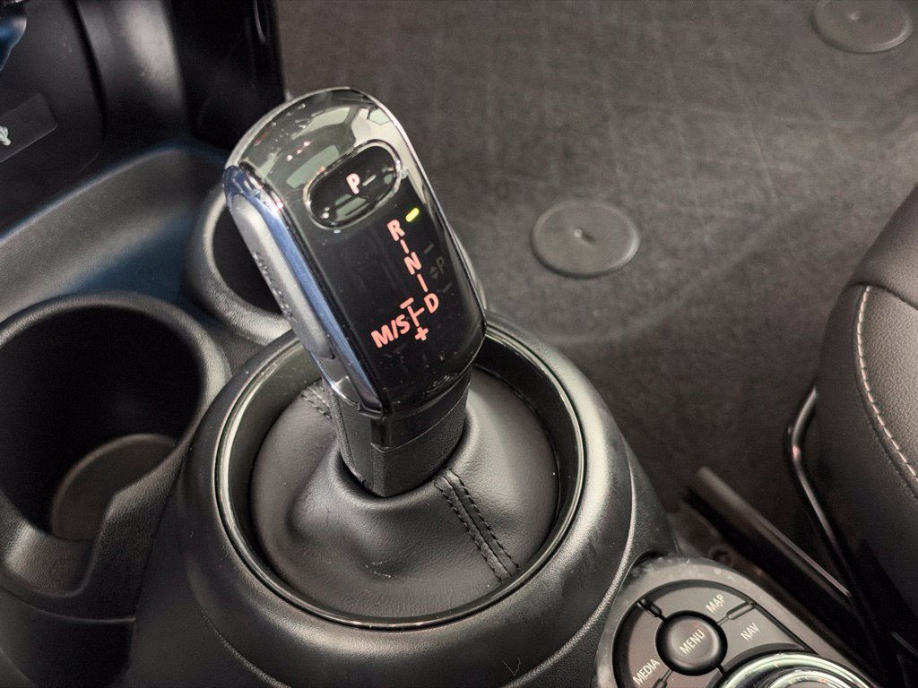 Certified 2024 MINI Cooper 4-Door Hardtop FWD image 25