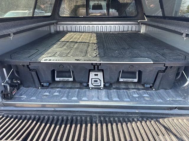 Used 2014 Ford F250 Lariat w/ Lariat Ultimate Package image 5