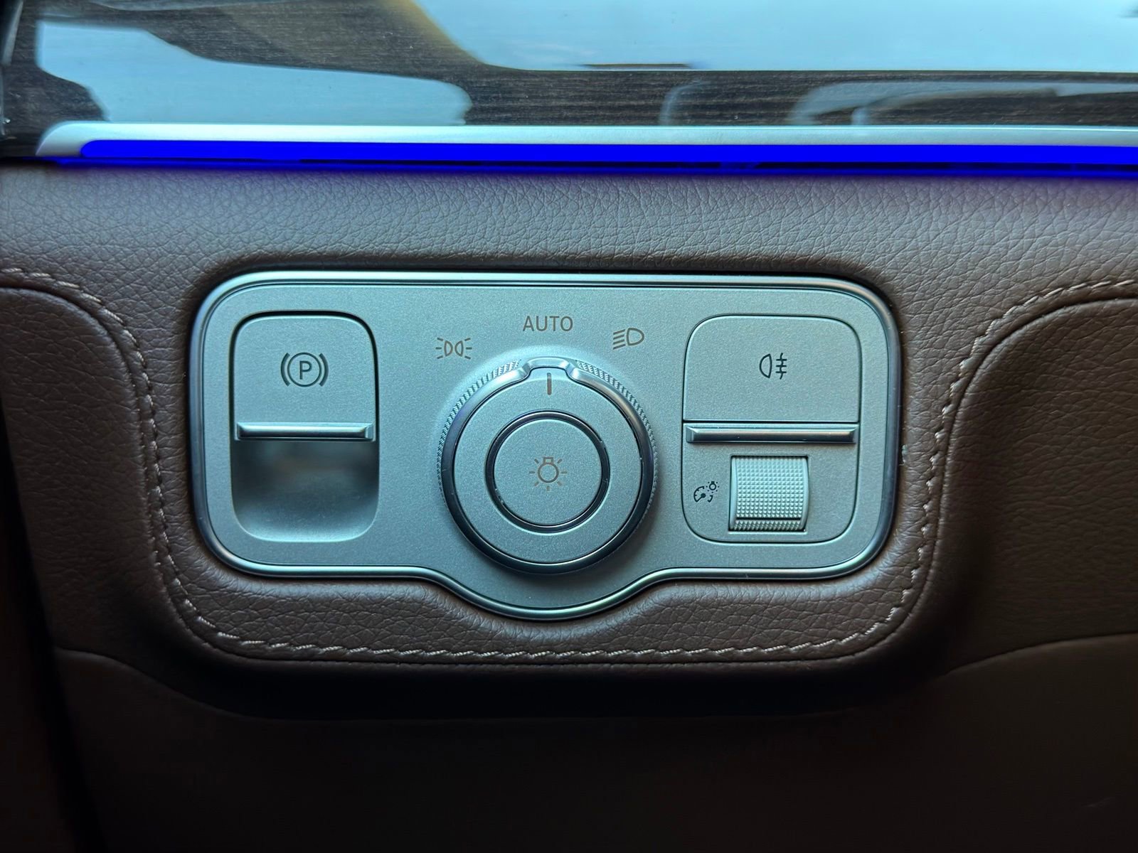 Certified 2024 Mercedes-Benz GLE 450 GLE 450 image 24