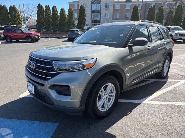 Used 2020 Ford Explorer XLT w/ Comfort Package image 3