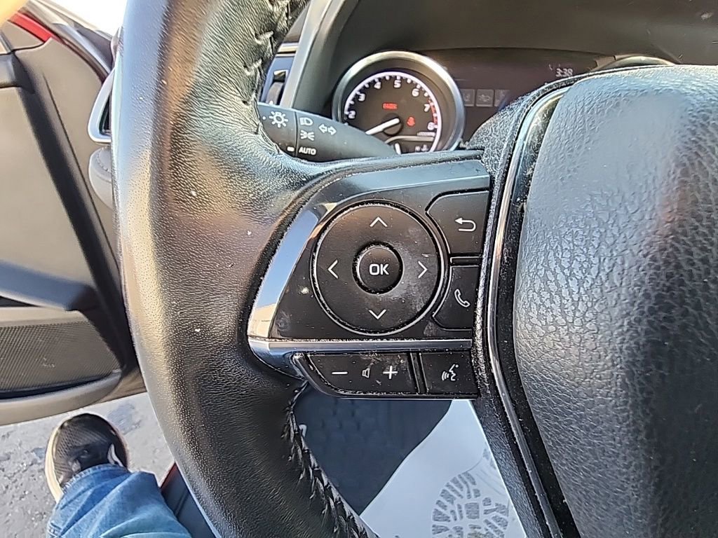 Used 2019 Toyota Camry XLE image 16