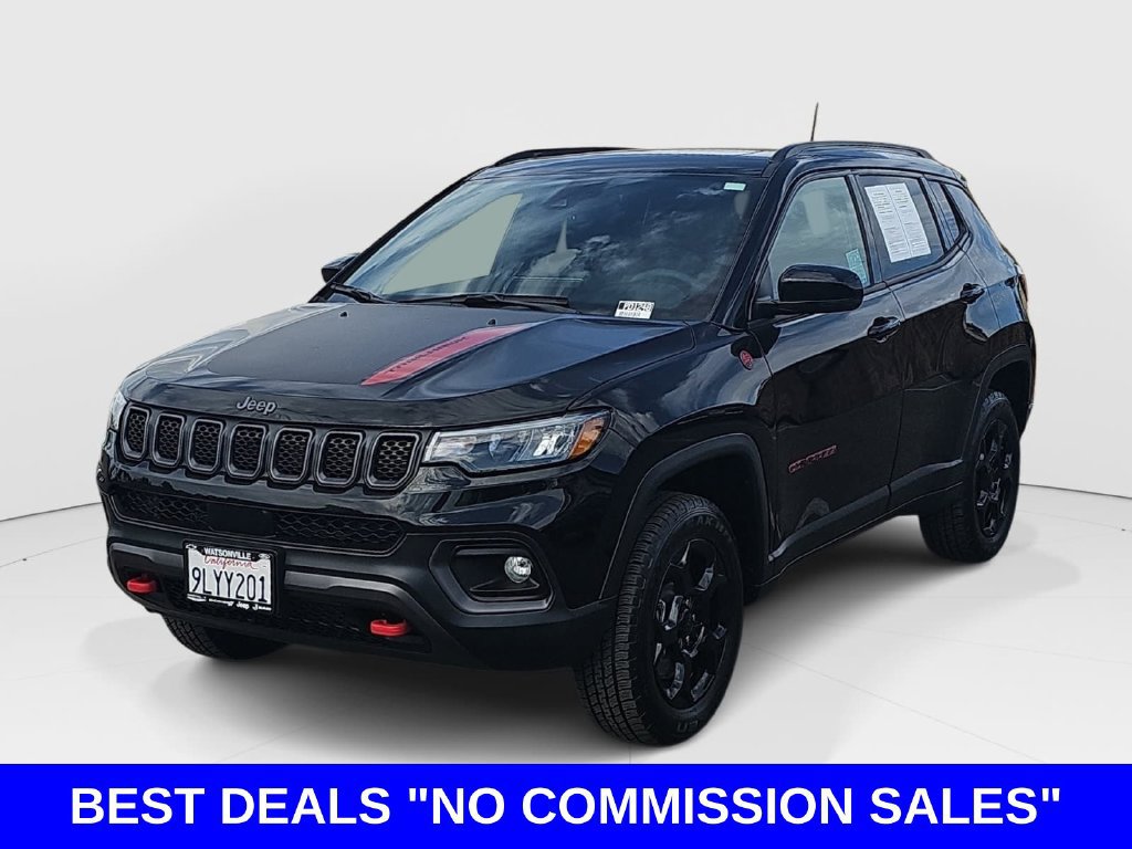 Used 2023 Jeep Compass Trailhawk w/ Sun and Sound Group AWD/4WD image 7