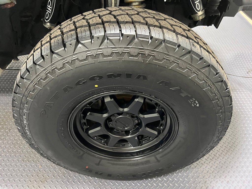 Used 2017 Nissan Frontier PRO-4X w/ Pro-4x Luxury Package image 22