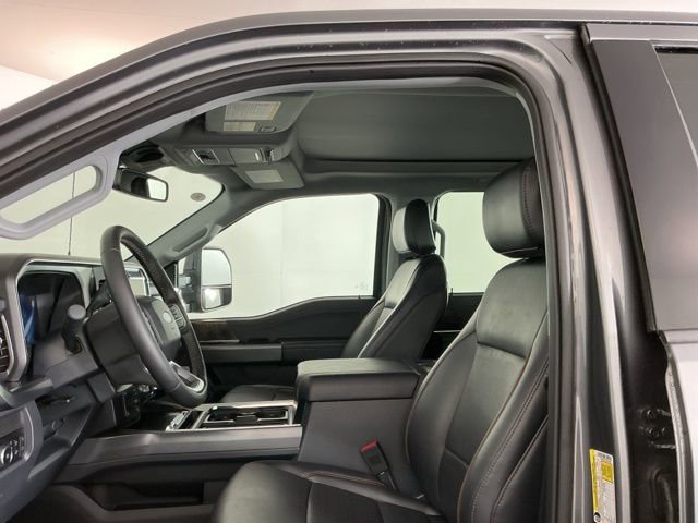Certified 2025 Ford F350 Lariat w/ FX4 Off-Road Package image 17