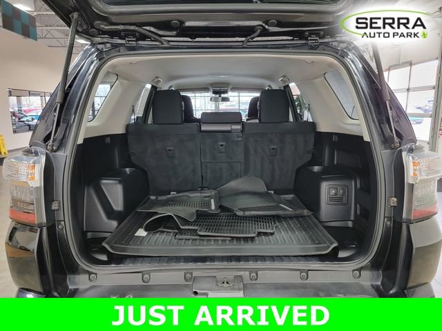 Used 2018 Toyota 4Runner TRD Off-Road image 36