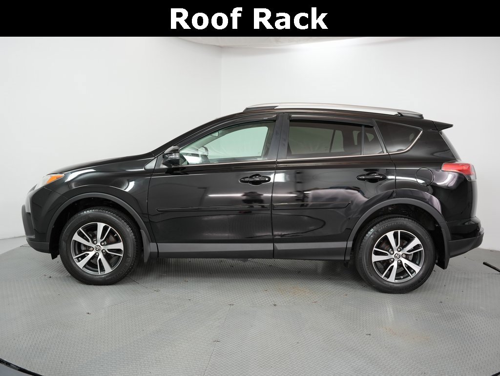 Used 2017 Toyota RAV4 XLE image 4