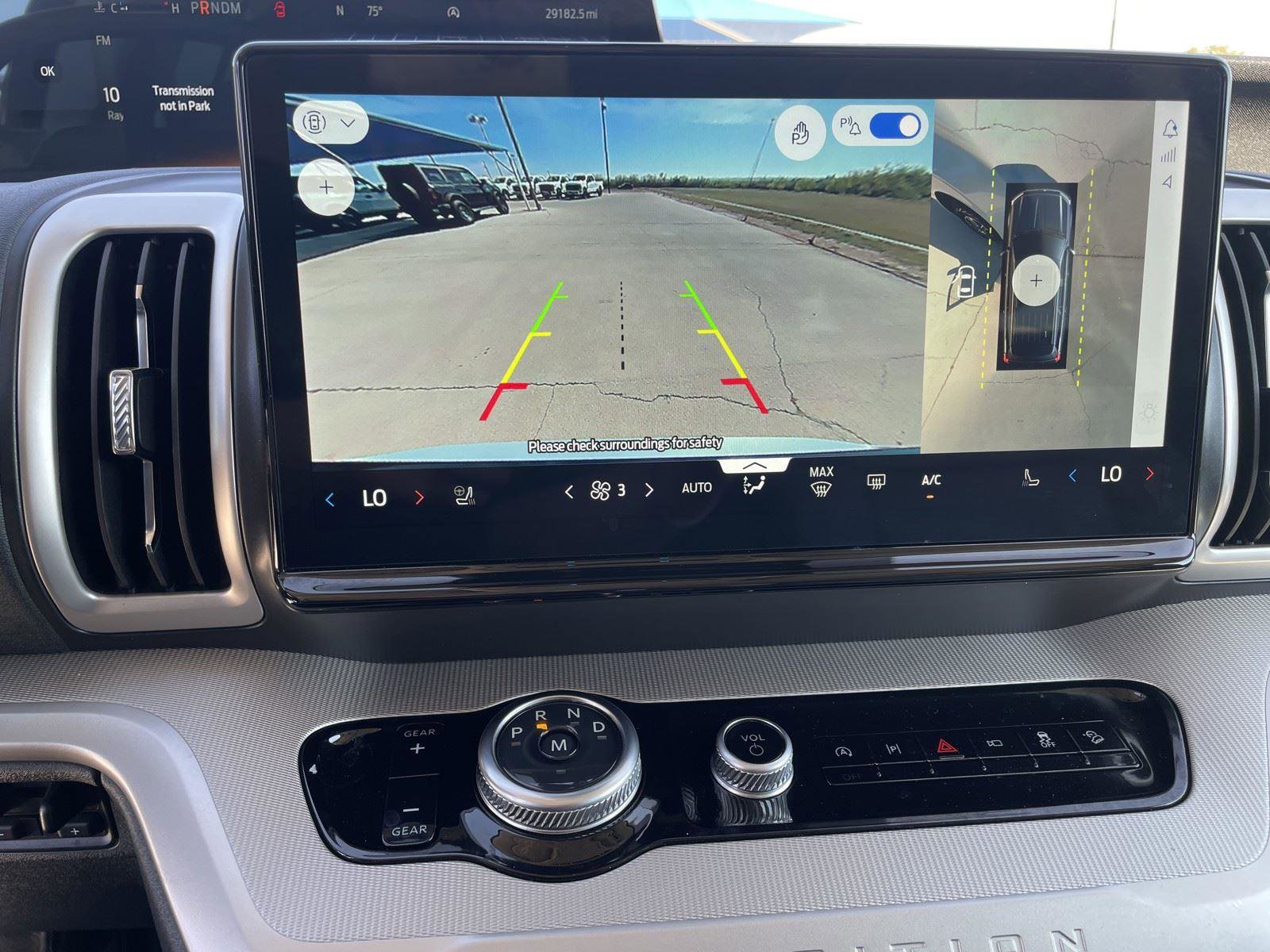 Used 2025 Ford Expedition Active image 21