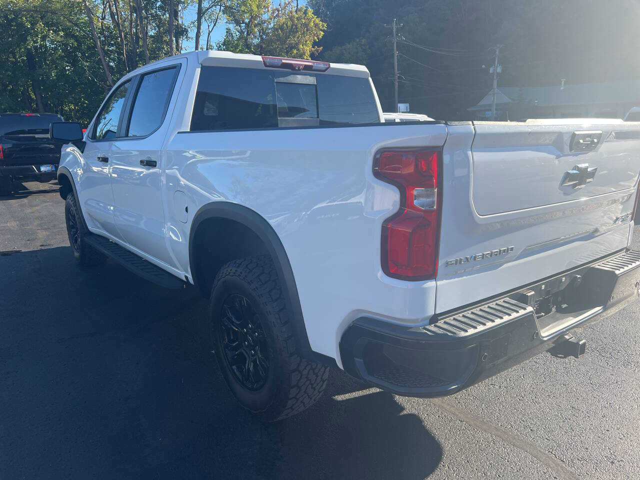 Used 2022 Chevrolet Silverado 1500 ZR2 w/ Technology Package image 7