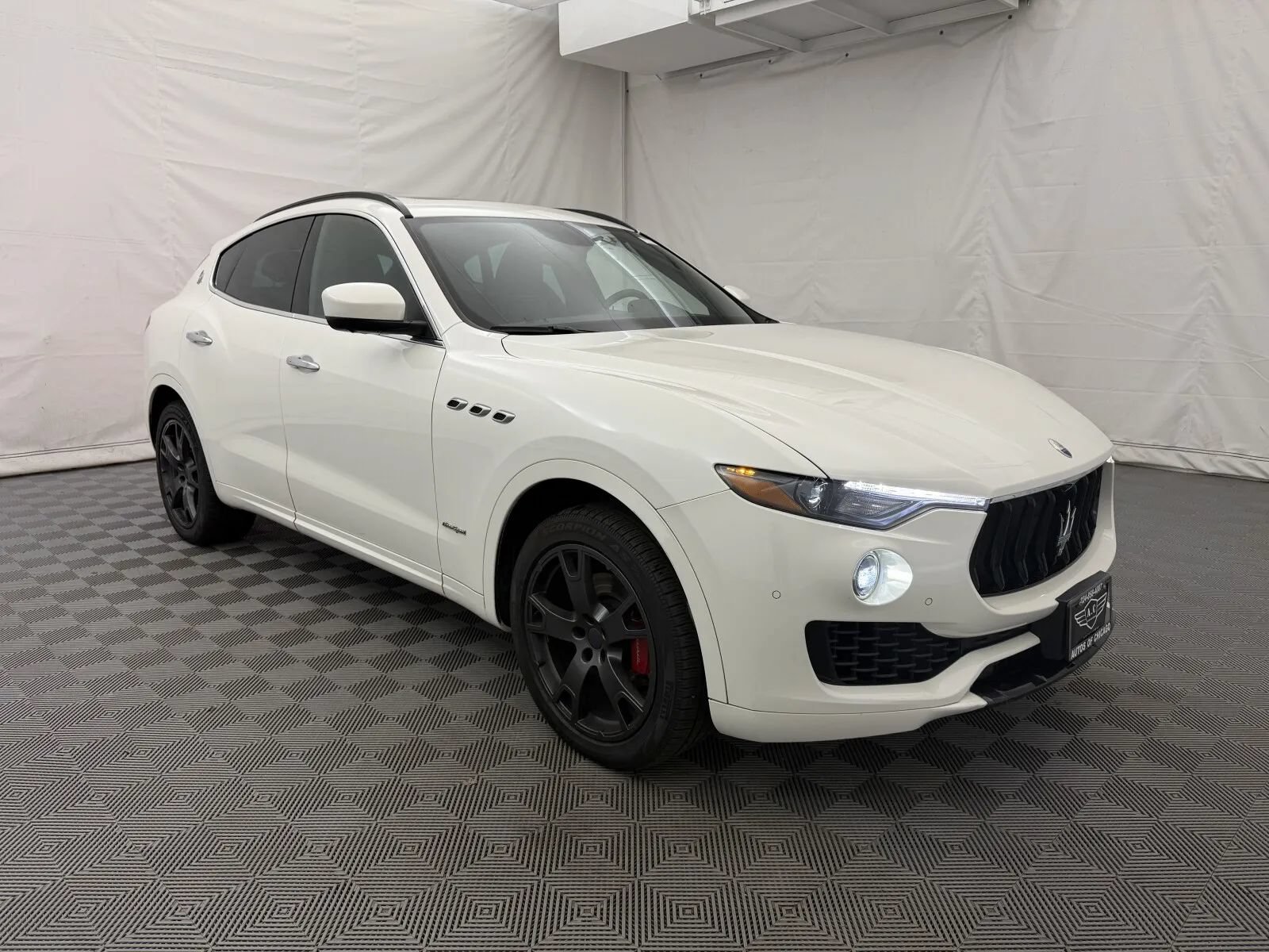 Used 2018 Maserati Levante GranSport AWD/4WD image 4