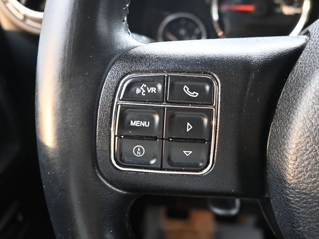 Used 2013 Jeep Wrangler Unlimited Sahara w/ Dual Top Group image 27