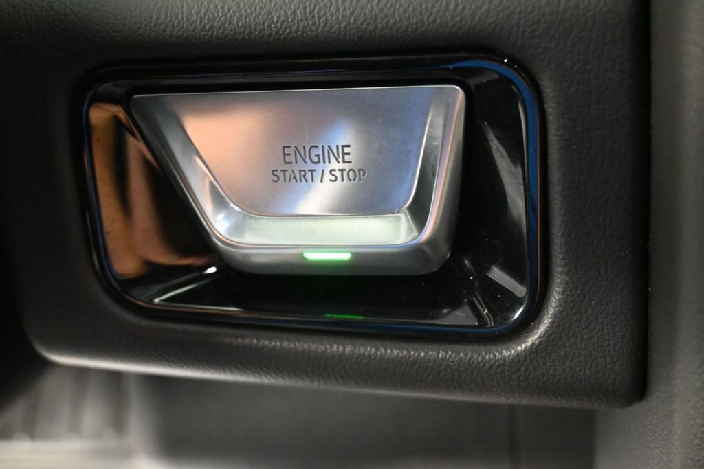 Used 2025 GMC Yukon XL Elevation AWD/4WD image 43
