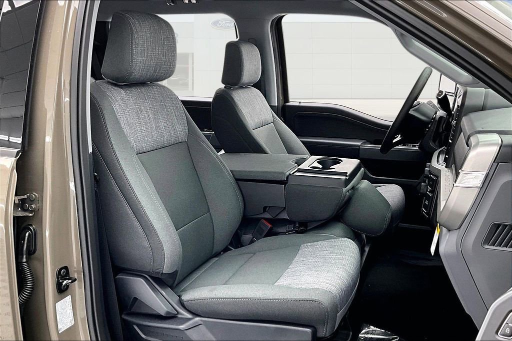 New 2026 Ford F250 XLT w/ XLT Premium Package image 11