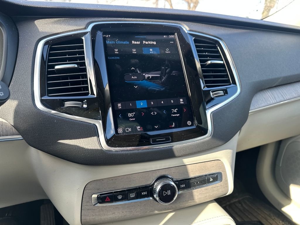 Used 2023 Volvo XC90 B5 Plus w/ Protection Package Premier image 13
