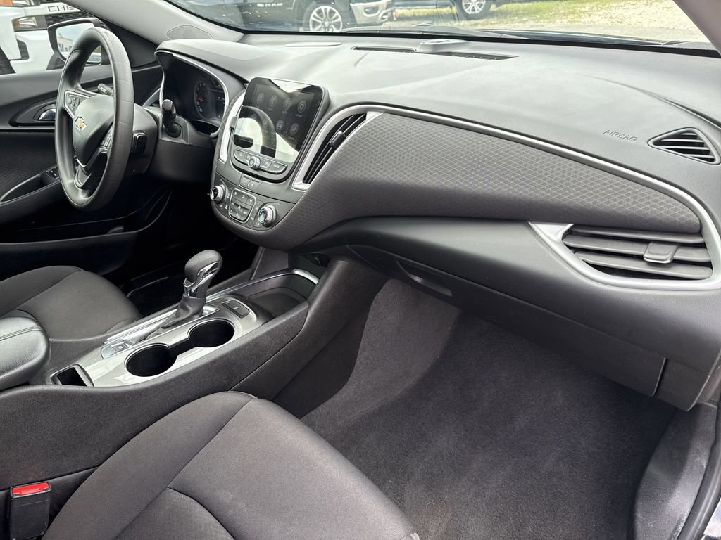 Used 2023 Chevrolet Malibu LT FWD image 26