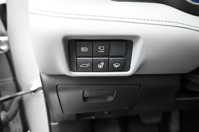 Used 2021 Toyota Highlander Limited FWD image 9