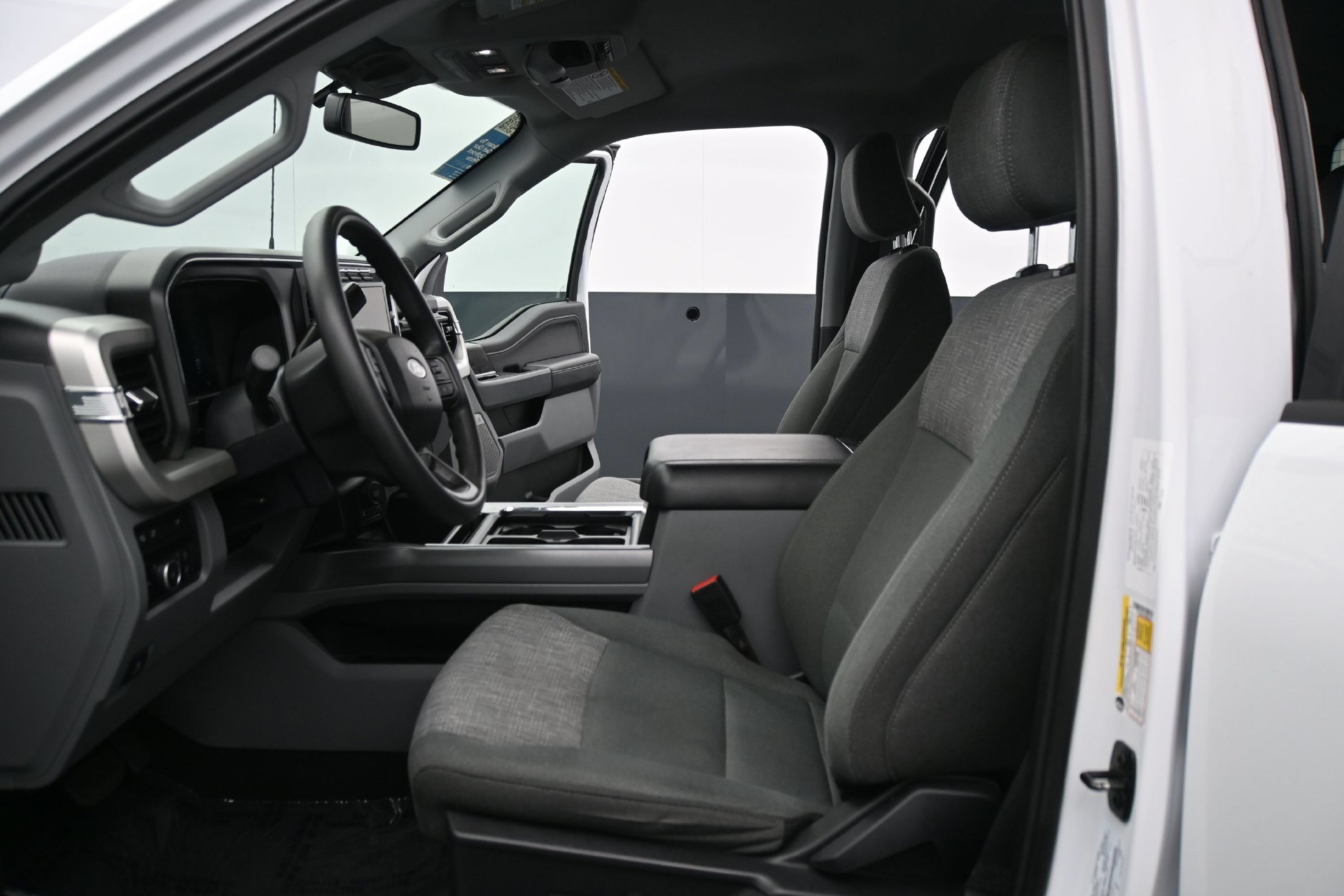 Used 2024 Ford F250 XLT w/ XLT Premium Package AWD/4WD image 19