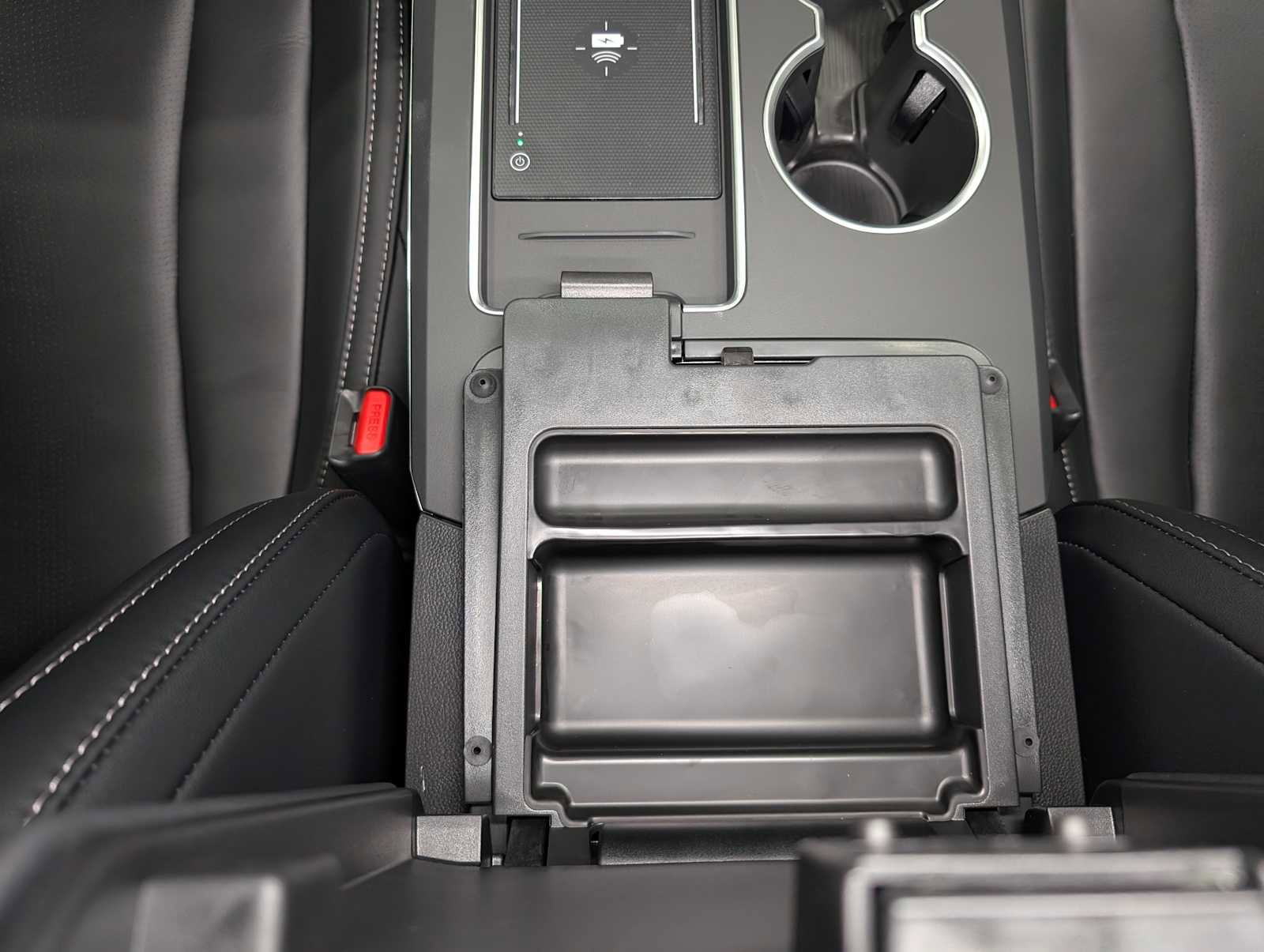 Used 2025 Acura MDX SH-AWD w/ Technology Package image 21