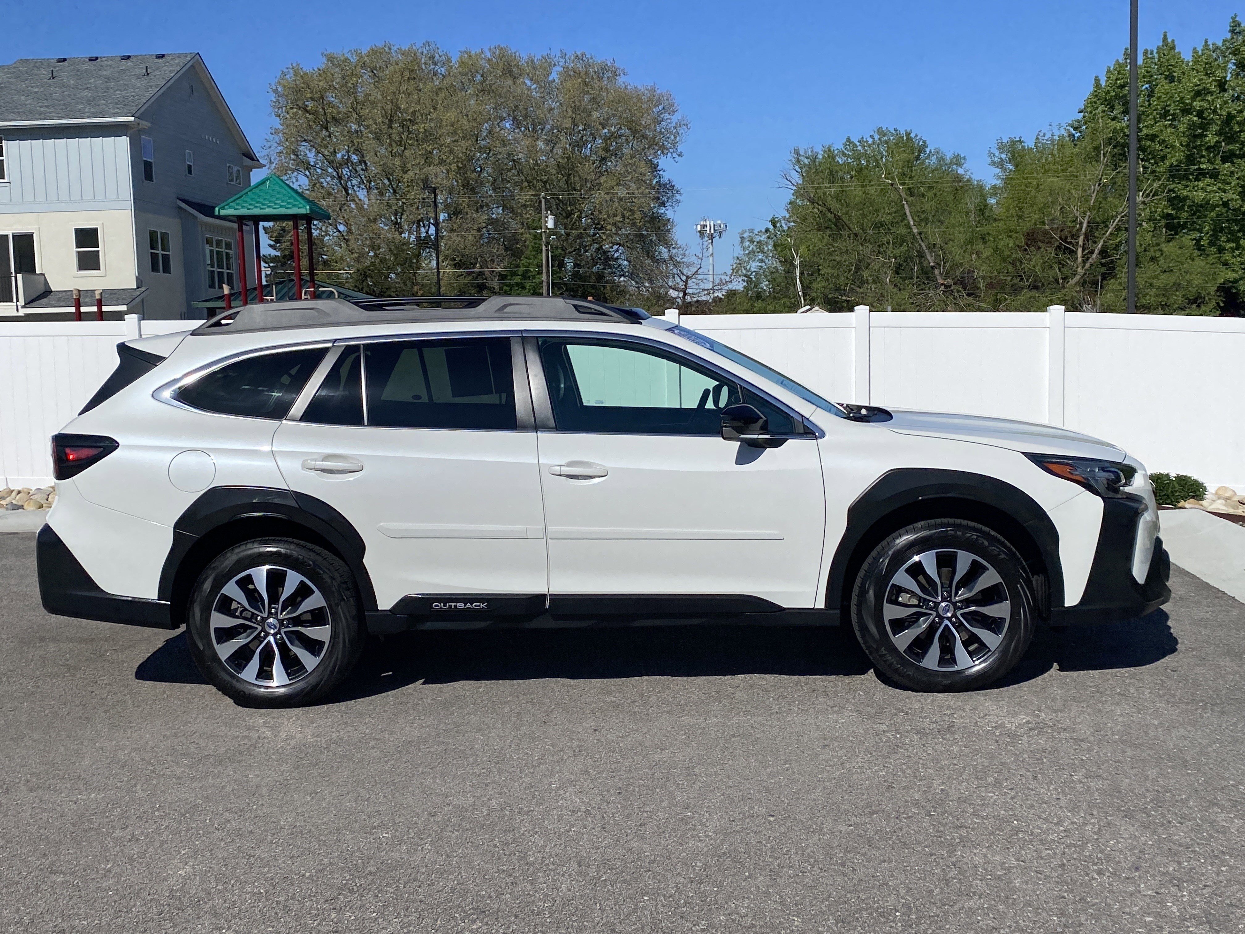 Certified 2023 Subaru Outback Limited XT AWD/4WD image 7
