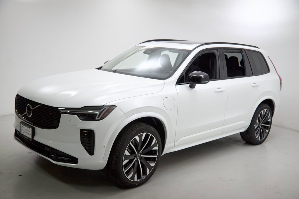 New 2026 Volvo XC90 T8 Ultra w/ Protection Package image 6