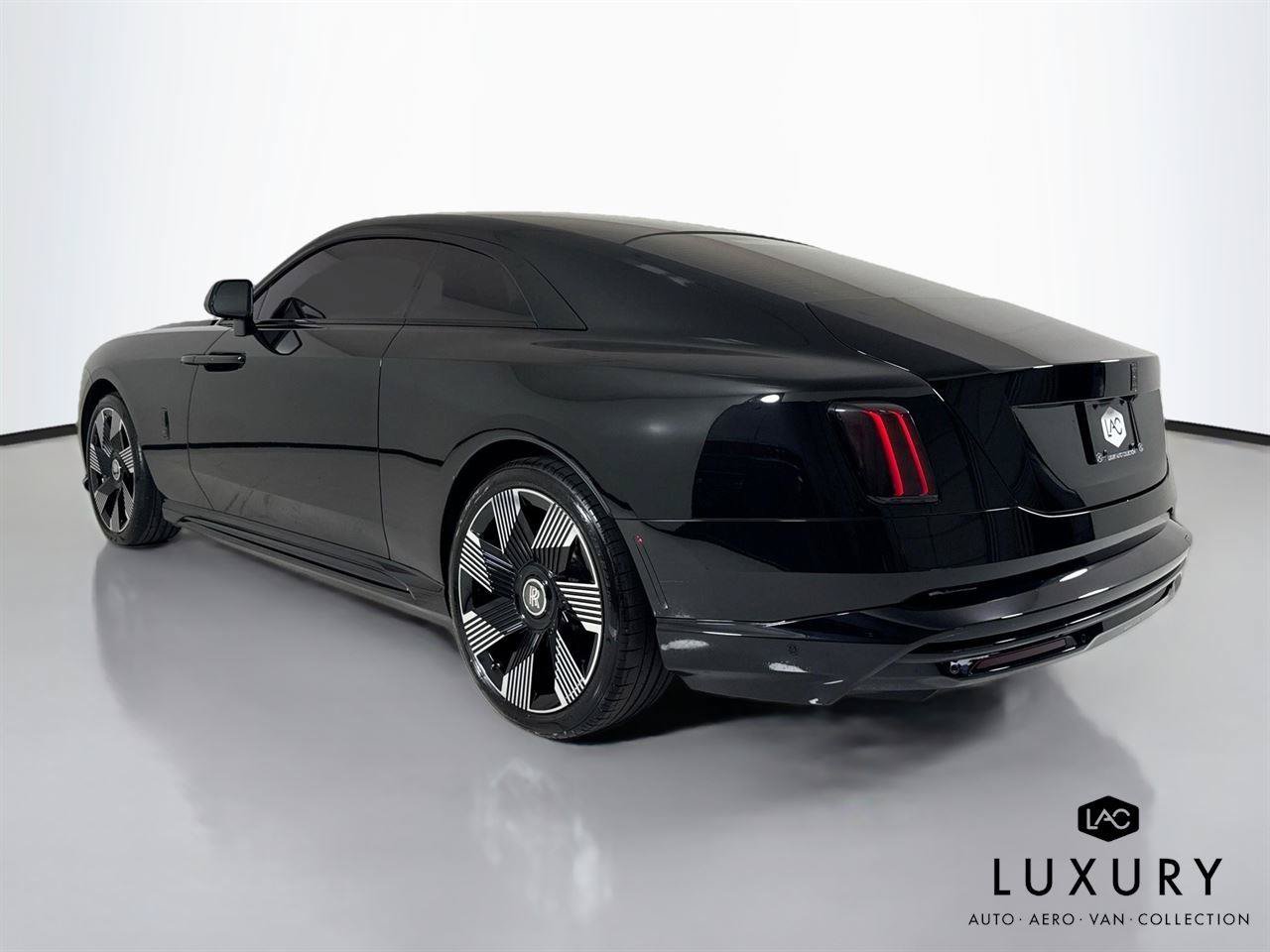 Used 2024 Rolls-Royce Spectre w/ Spectre Launch Package AWD/4WD image 8