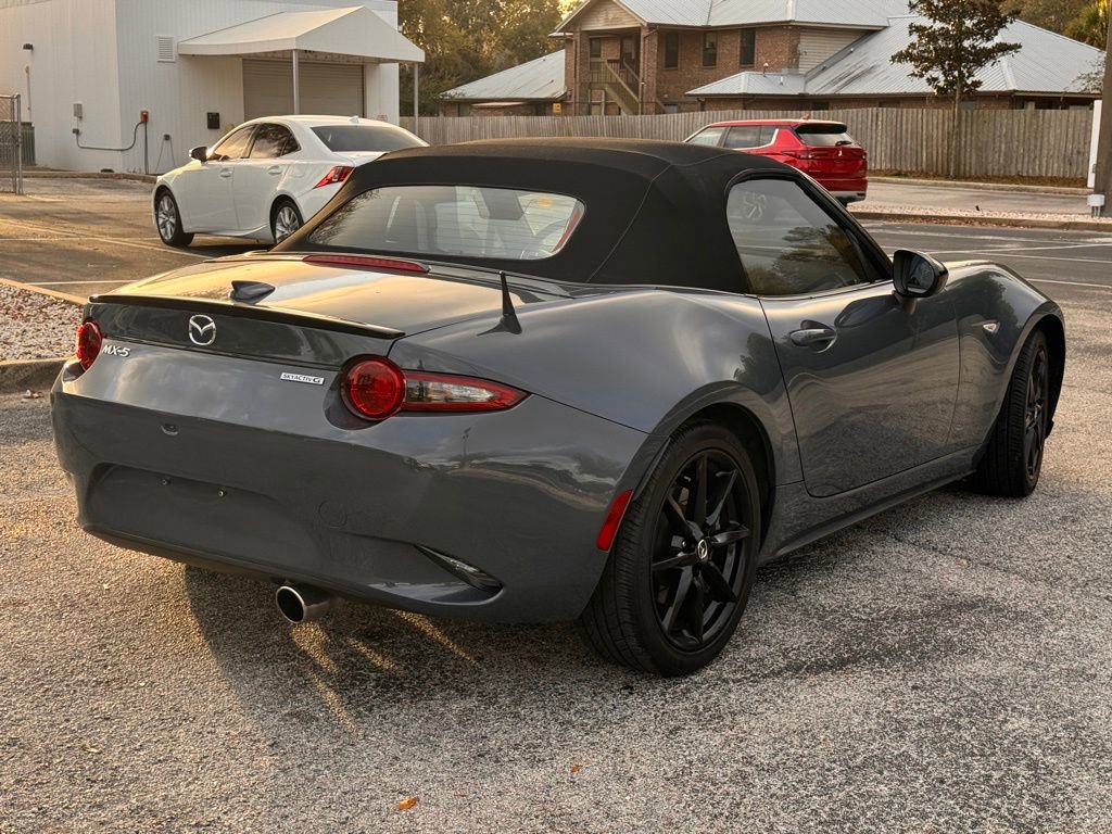 Used 2021 MAZDA MX-5 Miata Club image 8