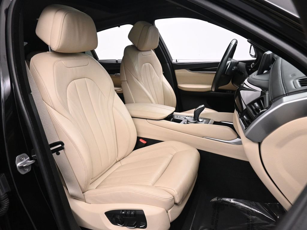 Used 2019 BMW X6 xDrive50i w/ Executive Package image 23