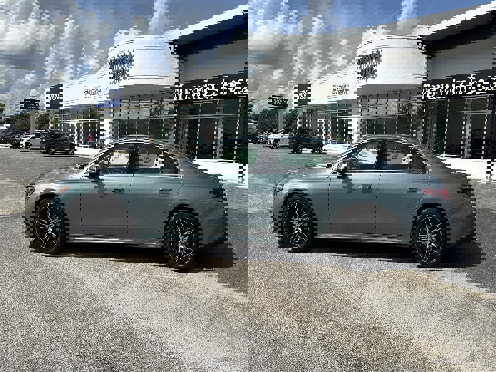 New 2026 Mercedes-Benz E 350 Sedan image 2