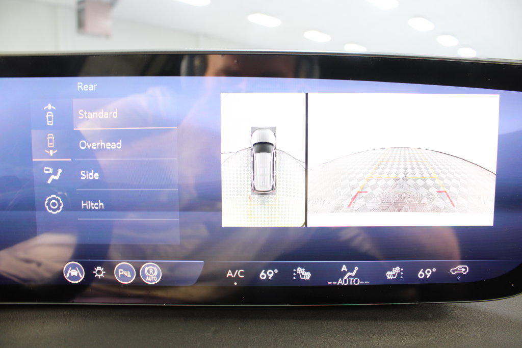 New 2027 Buick Enclave Sport Touring w/ Power Package FWD image 4