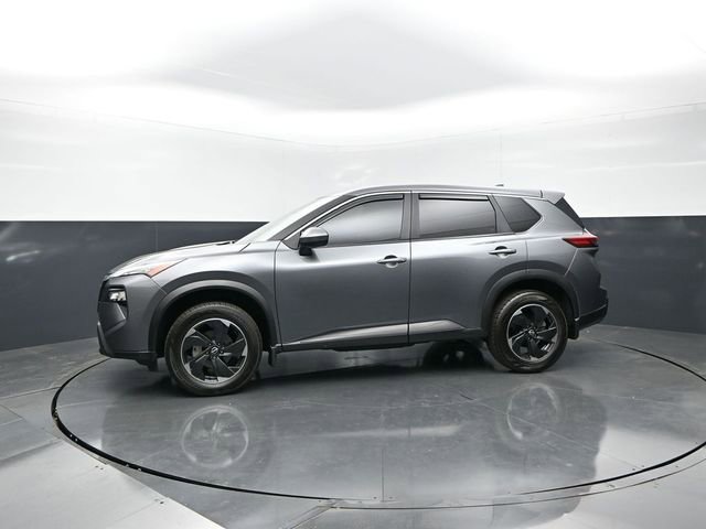 Certified 2024 Nissan Rogue SV FWD image 3