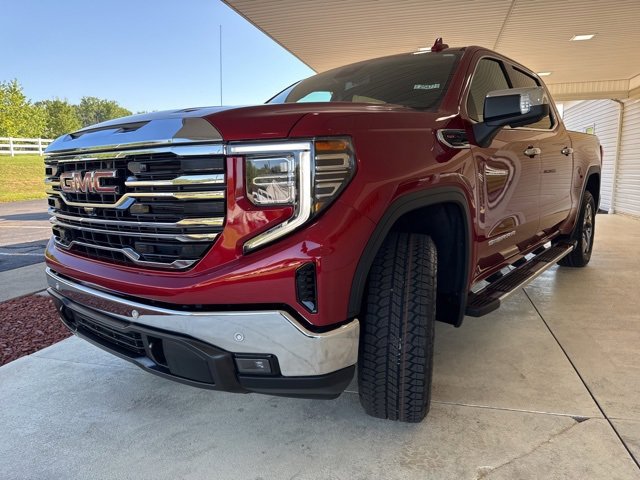 New 2025 GMC Sierra 1500 SLT w/ SLT Premium Package image 10