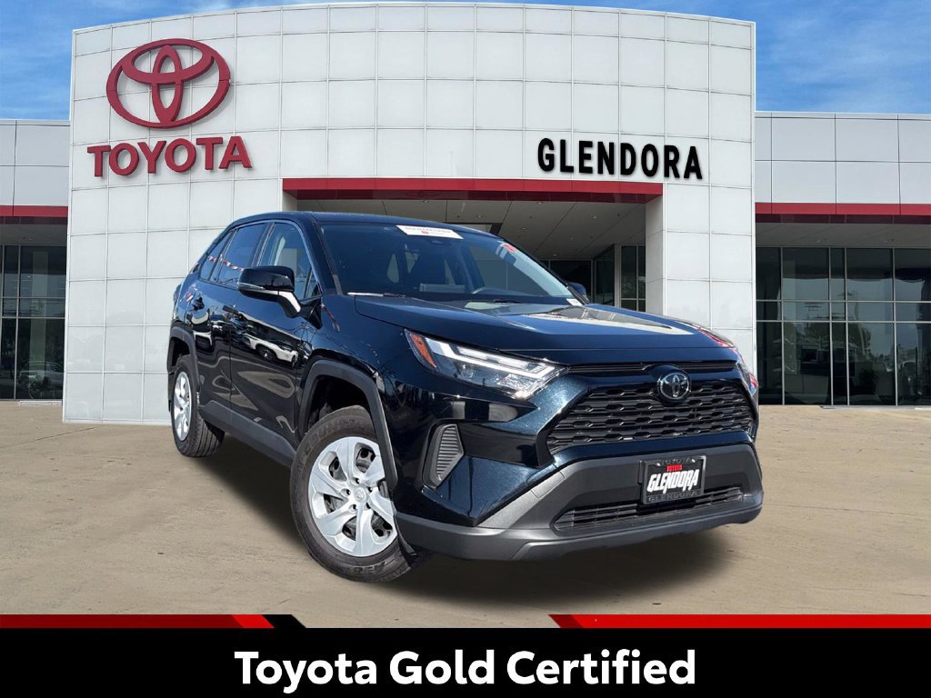 Certified 2025 Toyota RAV4 LE FWD image 2