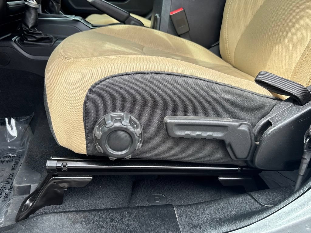 Used 2018 Jeep Wrangler Unlimited Sport AWD/4WD image 31