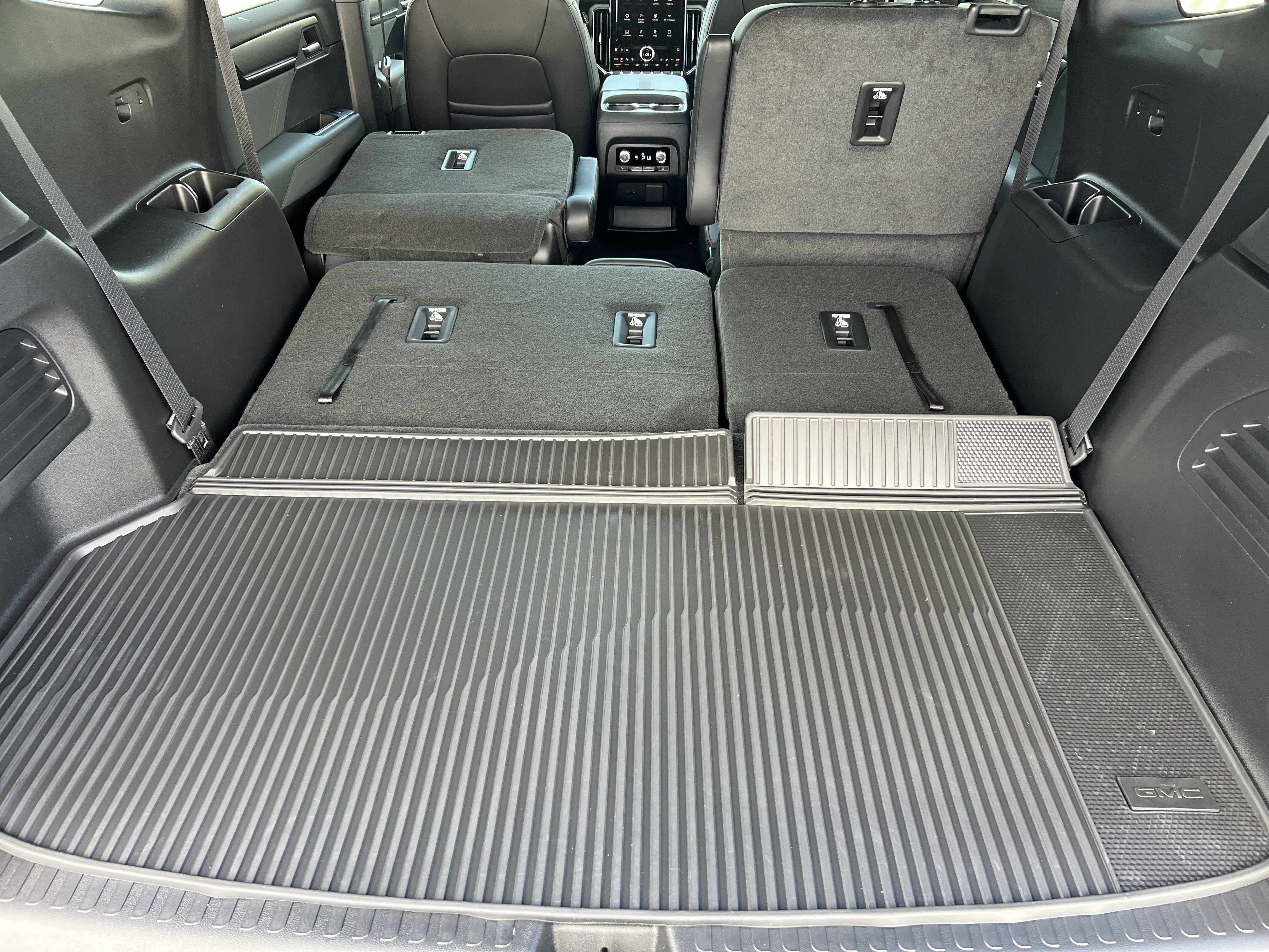 New 2026 GMC Acadia AT4 w/ Luxury Package AWD/4WD image 22
