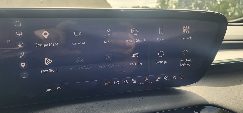 Used 2026 Buick Enclave Avenir w/ Super Cruise Package FWD image 34