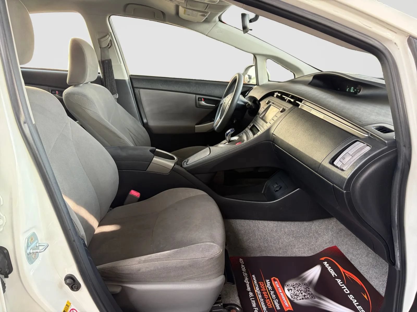 Used 2013 Toyota Prius Two FWD image 18
