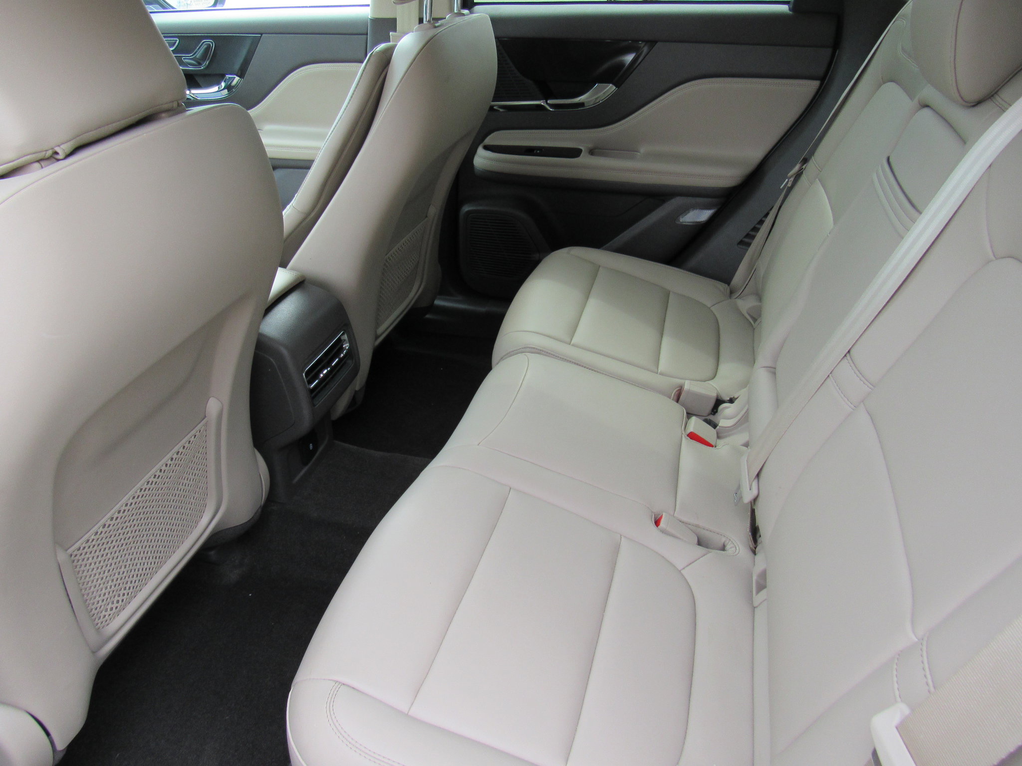 Certified 2022 Lincoln Corsair FWD image 10