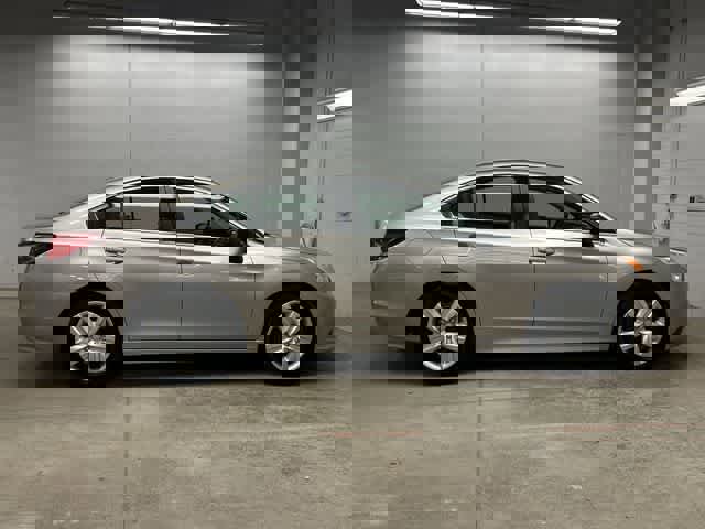 Used 2015 Subaru Legacy 2.5i AWD/4WD image 3