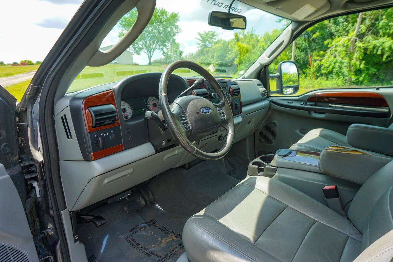 Used 2007 Ford F350 Lariat AWD/4WD image 15