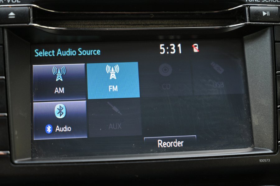 Used 2017 Toyota RAV4 LE w/ Carpet Mat Package AWD/4WD image 19