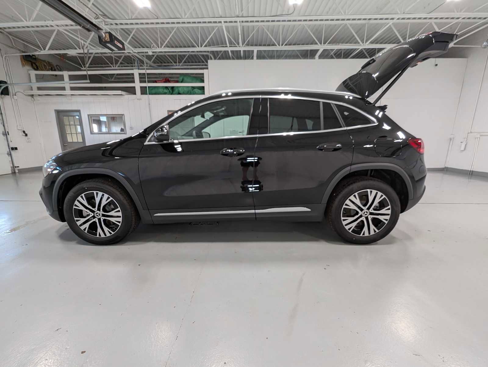 Certified 2026 Mercedes-Benz GLA 250 4MATIC image 10