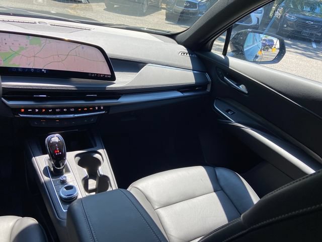 Used 2025 Cadillac XT4 Premium Luxury AWD/4WD image 16